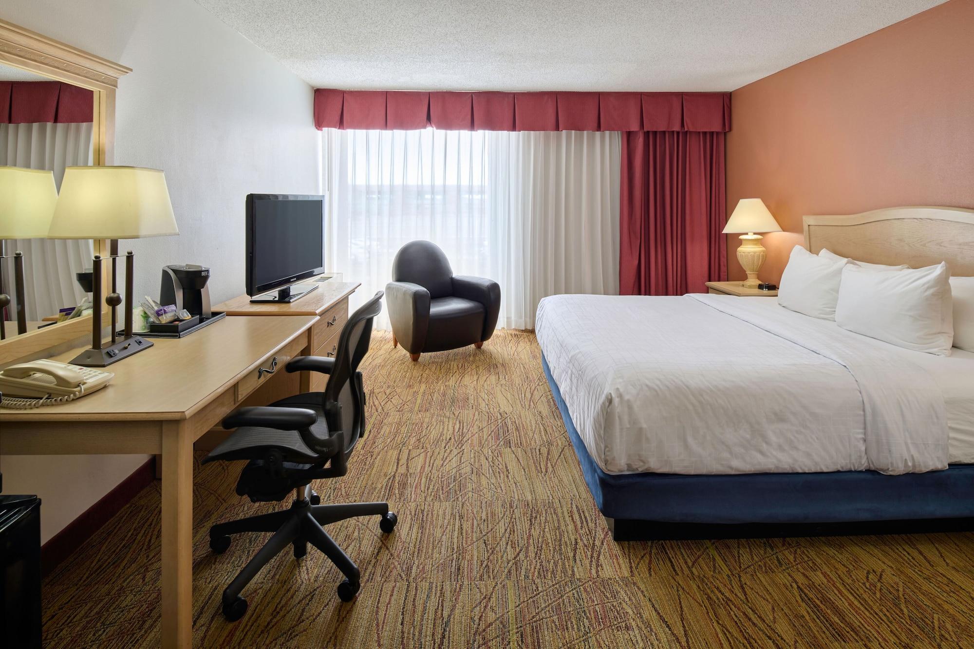 Wyndham Airport&water Park El Paso