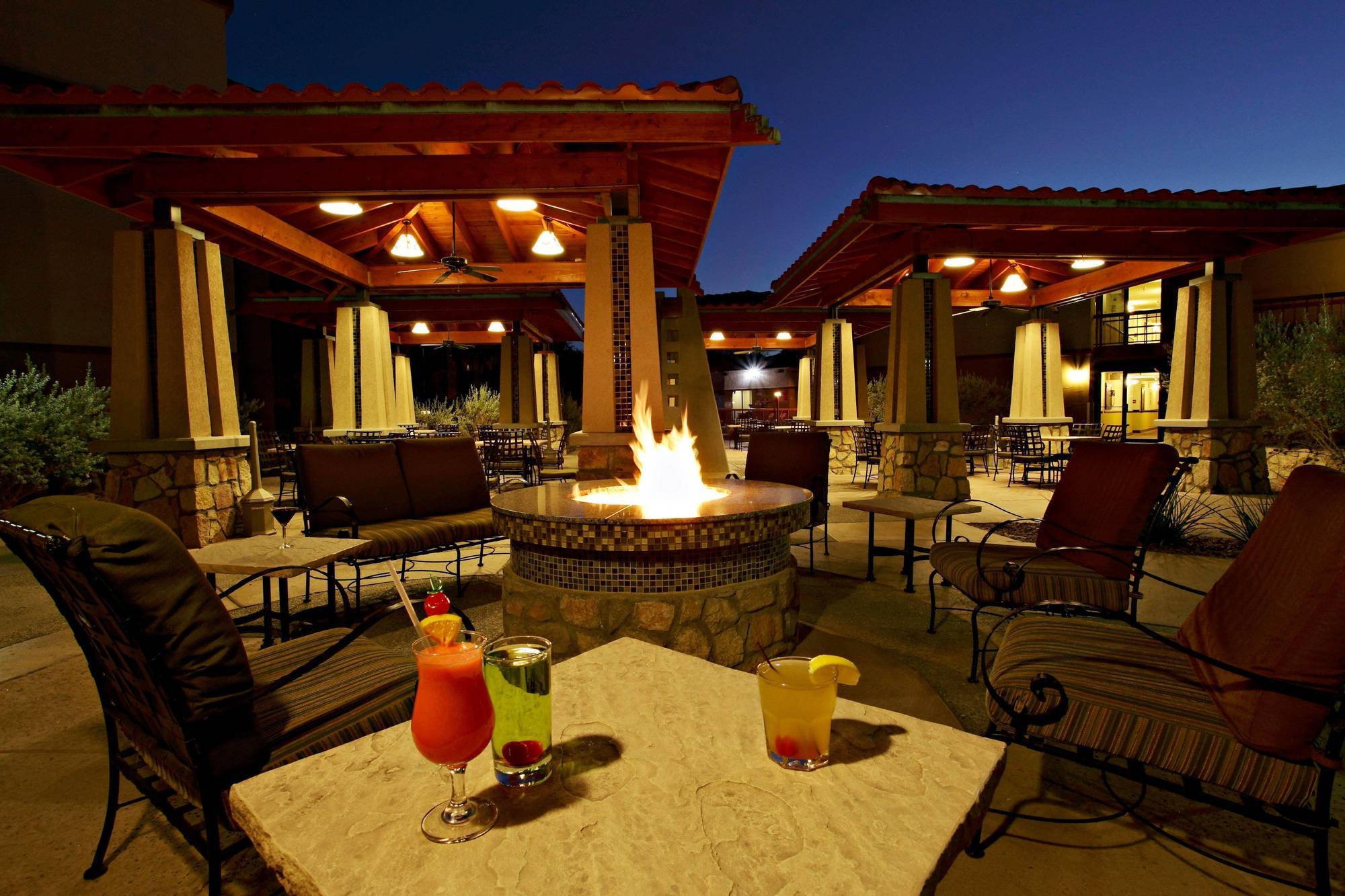 Wyndham Airport&water Park